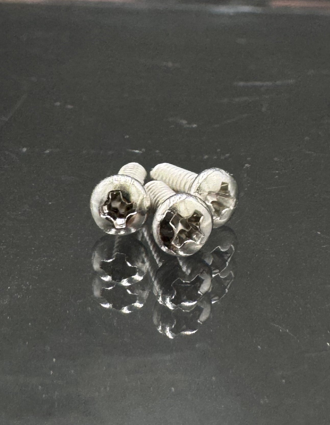 EN1223S Old Style Pendant Replacement Screws